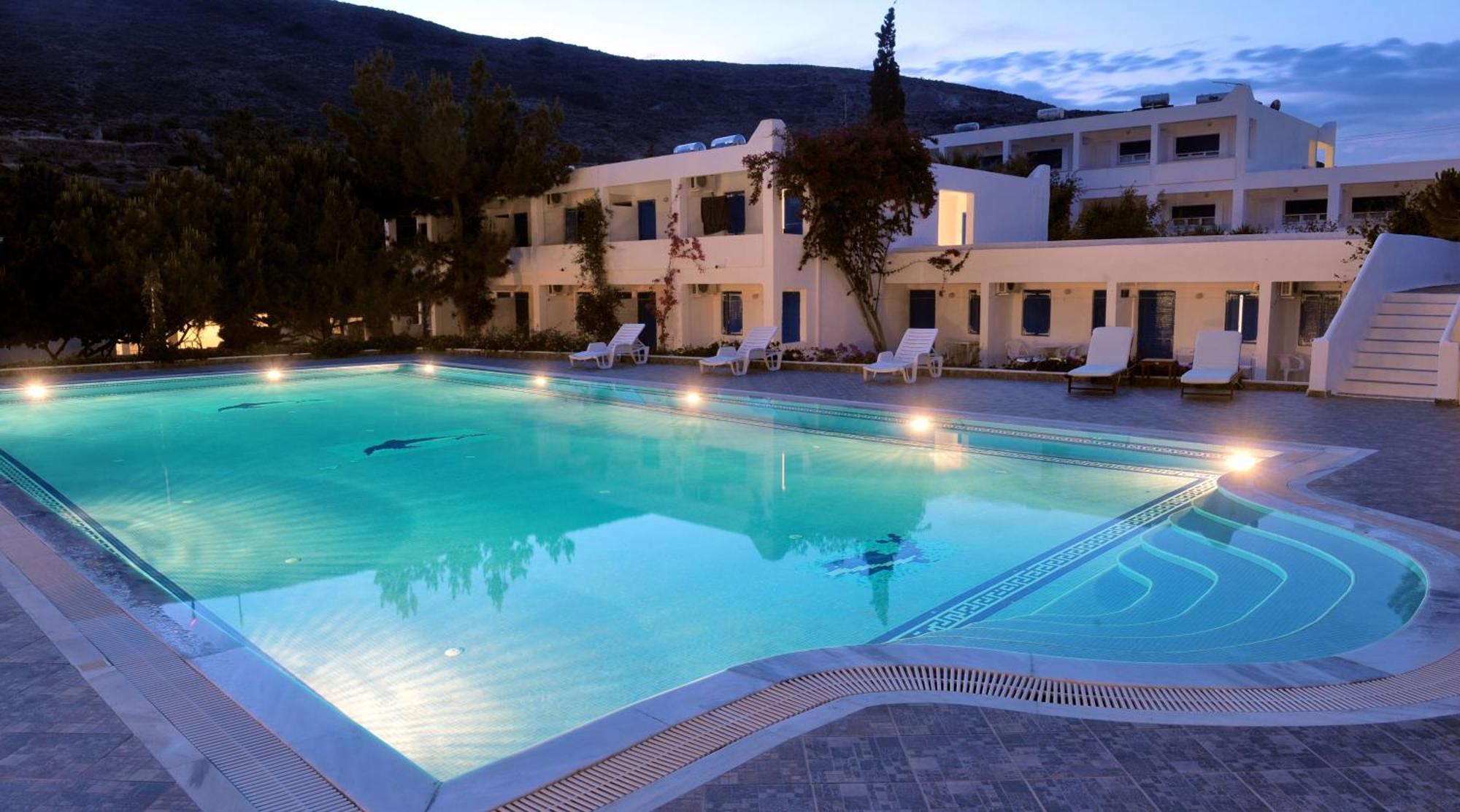 Lagada Beach Hotel Adamantas  Exterior photo