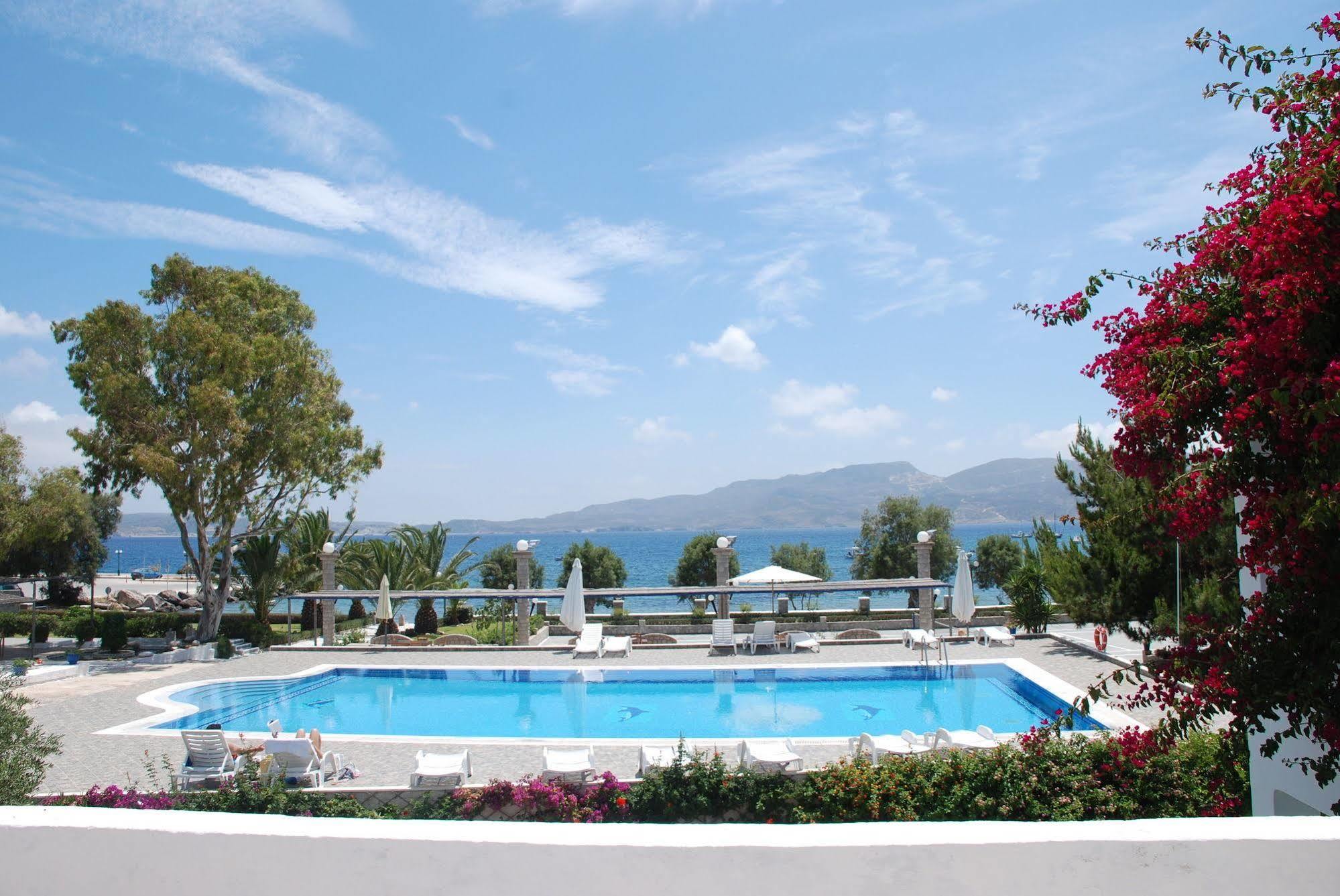 Lagada Beach Hotel Adamantas  Exterior photo